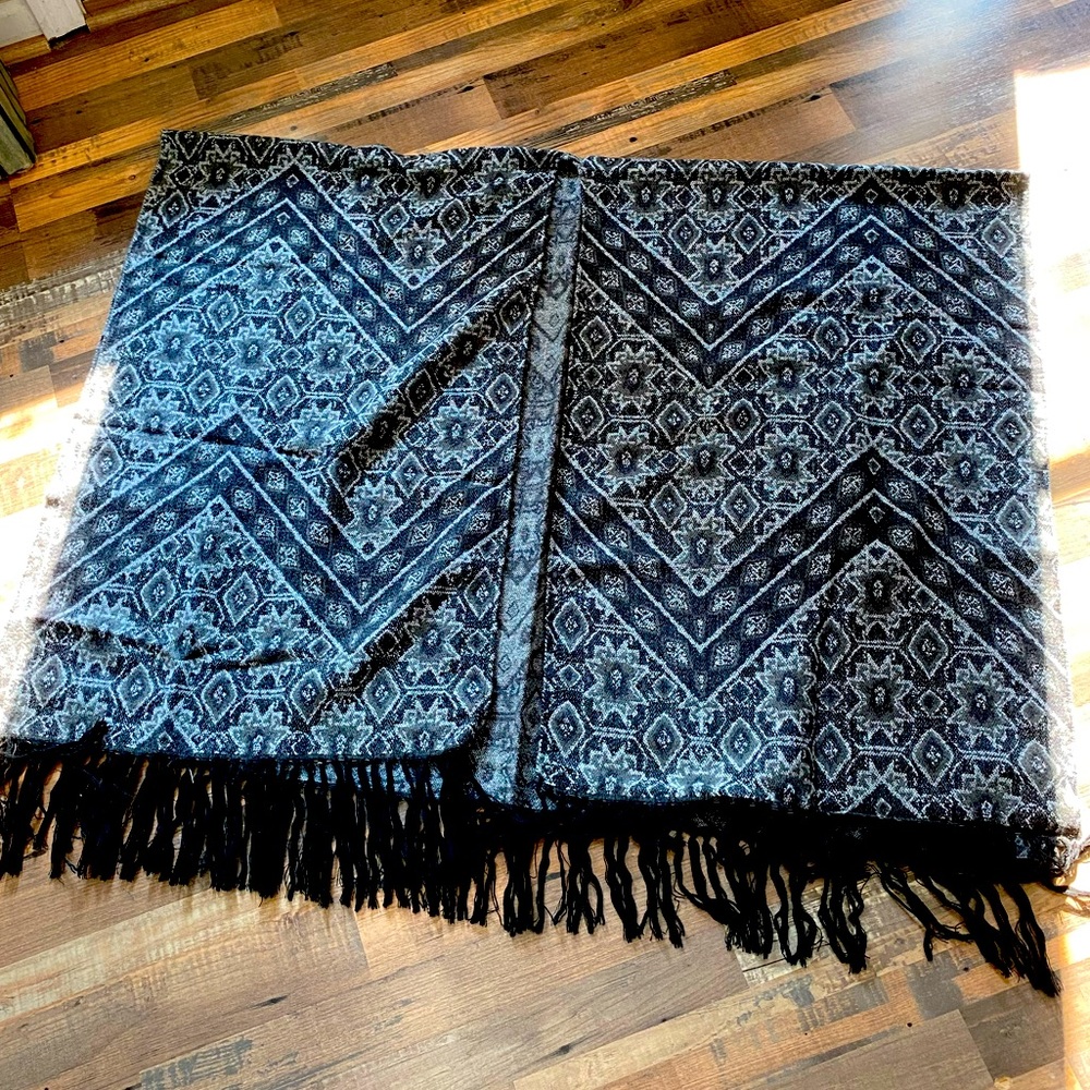 COPY - Old Navy Poncho Style Wrap